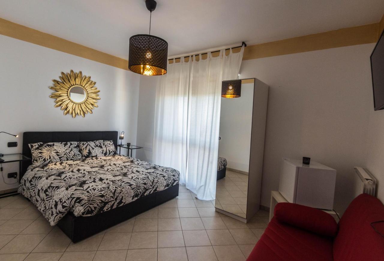 Leonardo Rome Holidays Fiumicino Exterior foto